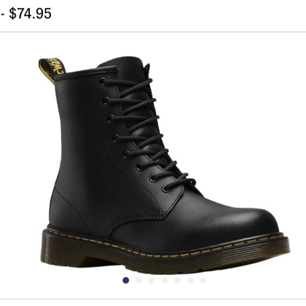 Dr marten Delaney Boys size 4 women’s size 6